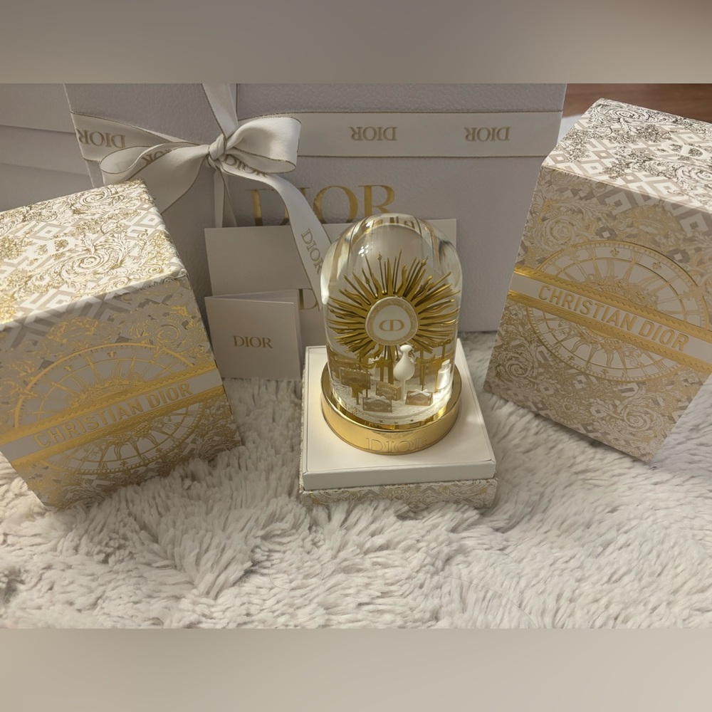 Dior Holiday Snow Globe 2024